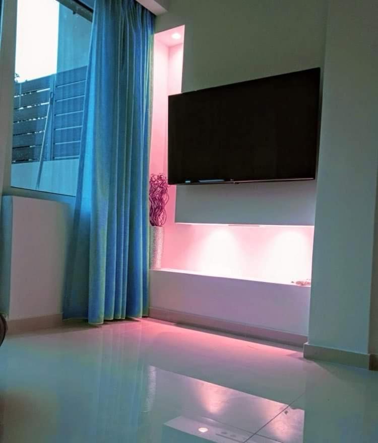 Haris White Apartment Roussospítion المظهر الخارجي الصورة