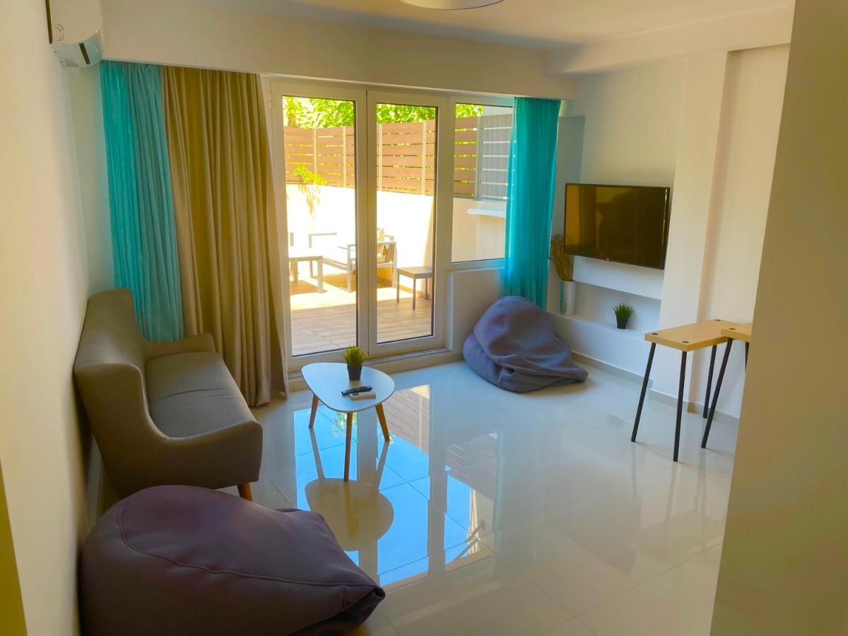 Haris White Apartment Roussospítion المظهر الخارجي الصورة